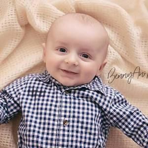 Meet your Posher, Carrie